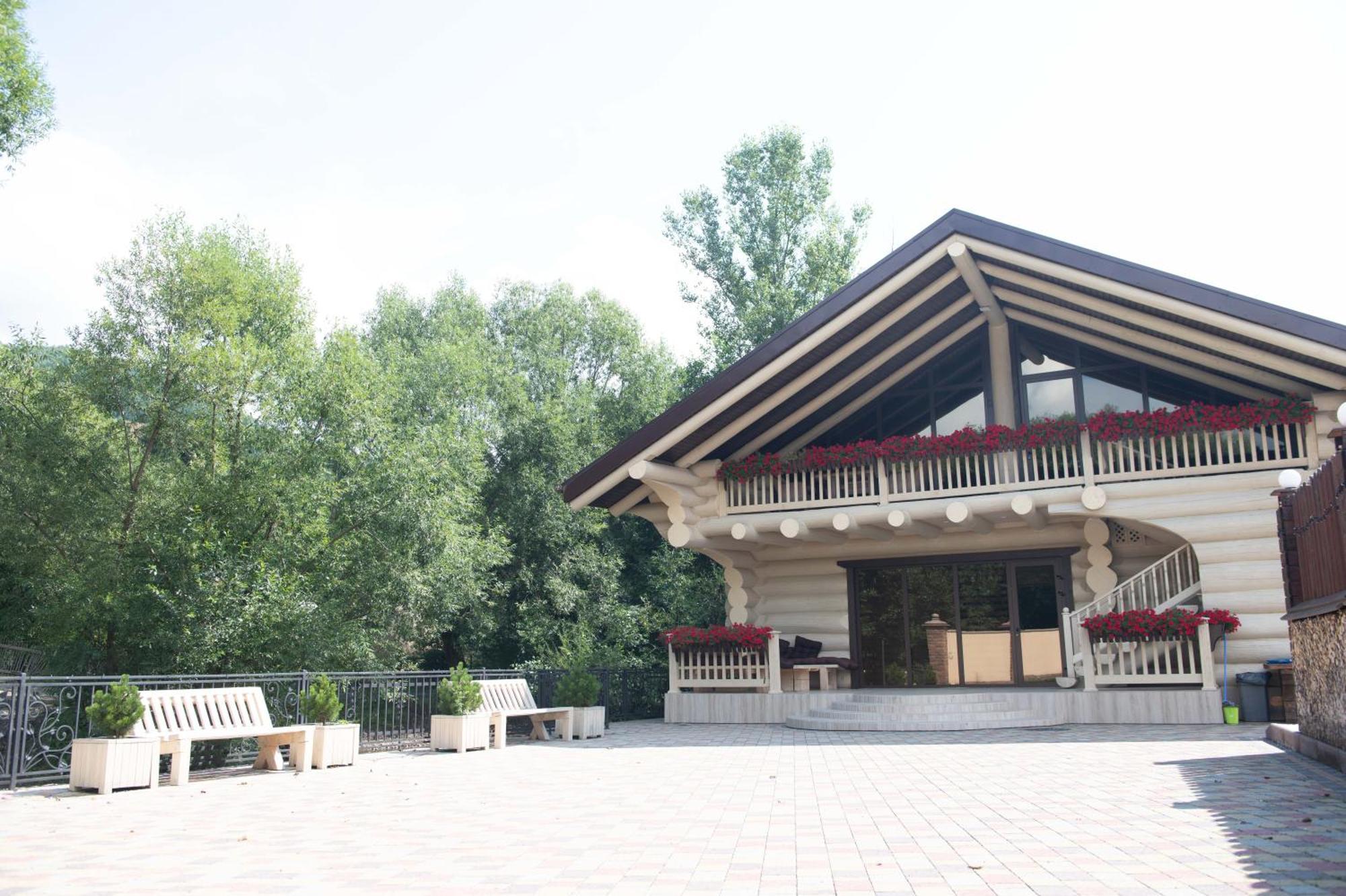 Apartament Adele Mizhhirya  Zewnętrze zdjęcie